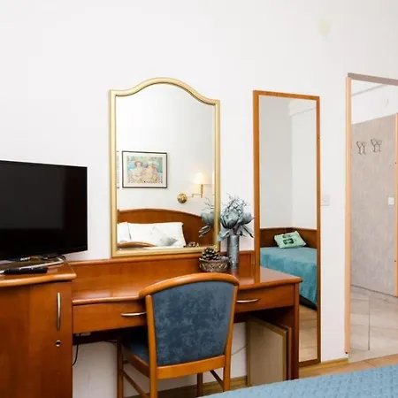 Apartment Bell Memories-one Bedroom With Balcony And Sea Vie...