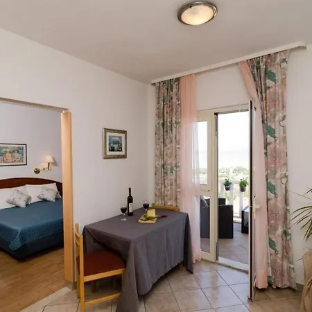 Bell Memories-one Bedroom With Balcony And Sea Vie... Appartamento Zvekovica