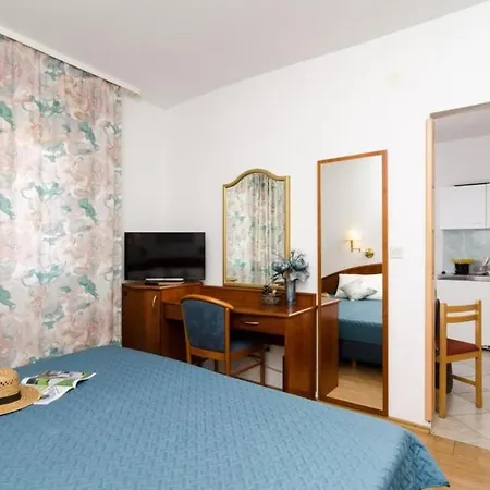Appartamento Bell Memories-one Bedroom With Balcony And Sea Vie... *